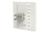 Tukiasemat - MikroTik RouterBOARD QRT 5 - RB911G-5HPND-QRT