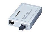 Toistimet & Lähettimet - Black Box XS 10/100 Mbps Media Converter - fibre media converter - 10Mb LAN 100Mb LAN - LMCS202AE-ST