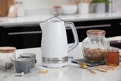 Vedenkeitin - Russell Hobbs Vedenkeitin Structure Kettle - White with stainless steel accents - 2400 W - 28080-70