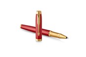 Kirjoitus- ja piirustustarvikkeet - Parker IM Rollerball Pen | Premium Red Lacquer with Gold Trim | Fine Point with Black Ink Refill | Gift Box - 2143647