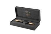 Kirjoitus- ja piirustustarvikkeet - Parker Duofold Ballpoint Pen | Classic Black with Gold Trim | Medium Point Black Ink Refill | Premium Gift Box - 1931386