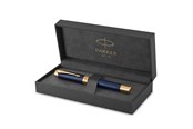 Kirjoitus- ja piirustustarvikkeet - Parker Duofold Centennial Fountain Pen | Prestige Blue Chevron | Medium Solid Gold Nib | Black Ink and Convertor | Premium Gift Box - 1931370