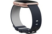 Kaapelihyllyt, Kaapelisukat & Kaapelisiteet - Fitbit Versa 3/4 & Sense/2 Vegan Leather -ranneke, indigo, koko L. - FB174VLBNVL