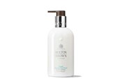 Vartalonhoito - Molton Brown Coastal Cypress & Sea Fennel Body Lotion 300 ml - 5030805003086