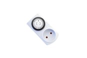 Sähkökytkimet - Thorkild Larsen Mechanical 24-Hour Clock 250V F.Stikk. - 8652006