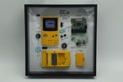 Fanituotteet - GRC - Retro Art Nintendo Gameboy Color Console Display - Kuva - GRCFNGBCY
