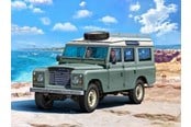 Rakennussarjat - Revell Model Building Kit - Land Rover Series III LWB (S. Wagon) 1:24 - 184dlg. - 67047