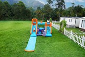 Ulkoleikit - Doctor Dolphin Waterslide pomppulinna sis. 750 watt puhaltimen - 83051