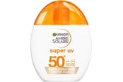 Vartalonhoito - Garnier Ambre Solaire Super SPF50 UV Refreshing Water Fluid 40ml - 3600542657990