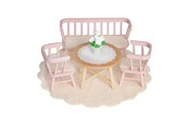 Nuket, pehmolelut ja oheistarvikkeet - Micki Lundby spisestue m/pink bænk 2 stole bord tæppe. - 18375