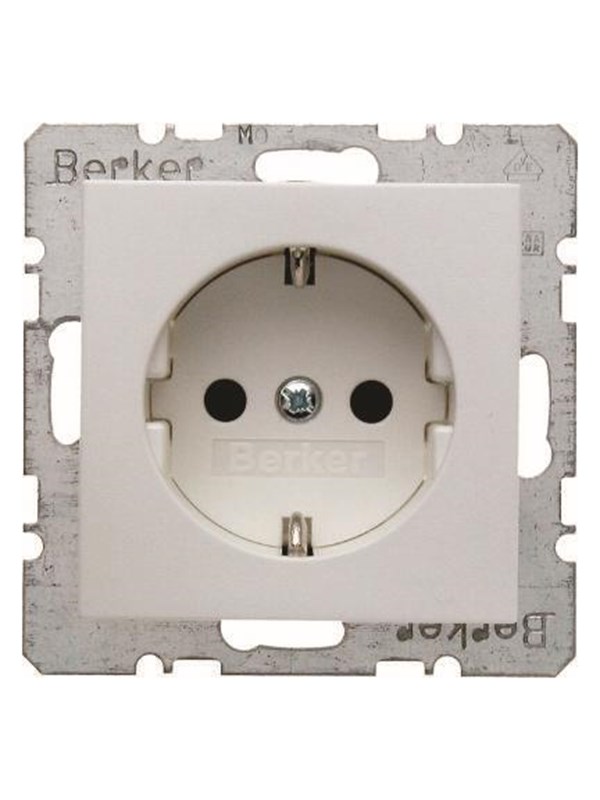 Berker Schuko socket outlet s1/b3/b7 polar Valkoinen
