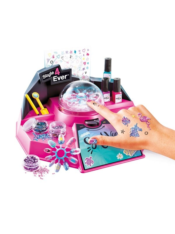 Style 4 Ever Glitterkynsien ja tatuointien salongi