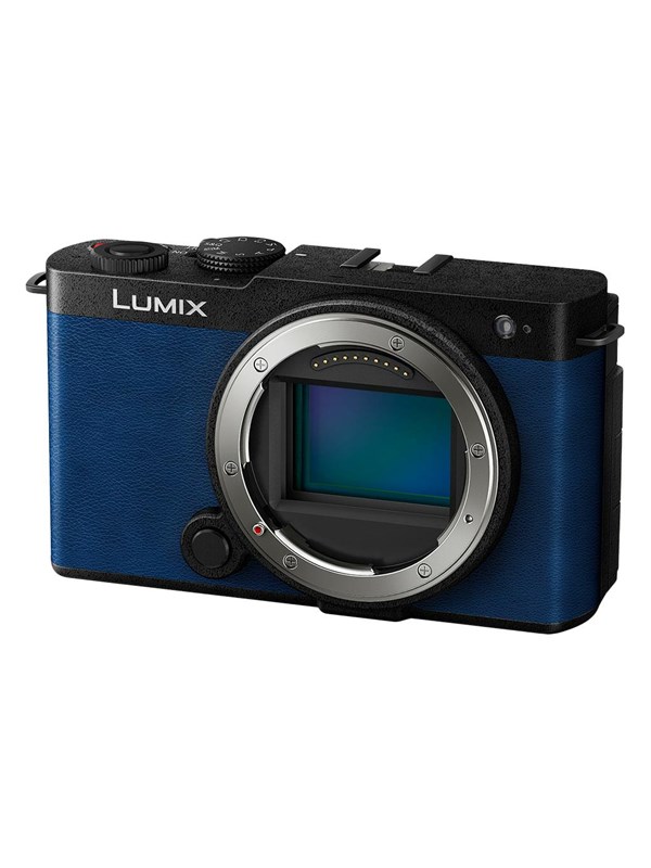 Panasonic Lumix S9