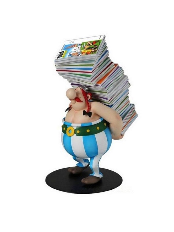 Plastoy - OBELIX PILE OF COMICS COLLECTIBLE FIGURINE - Figuuri