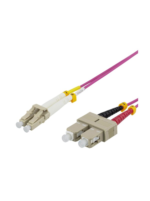 Deltaco LCSC-711 - network cable - 1.5 m - Pinkki - 1m