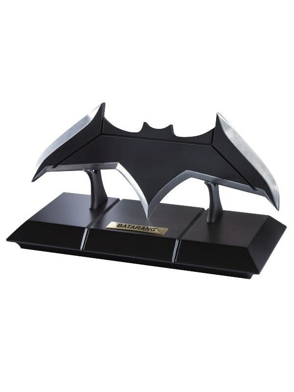 Noble - Batman - Batarang Prop Replica with display