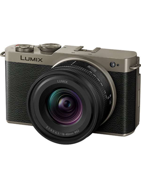 Panasonic Lumix S9 Titanium/Black 18-40mm F/4.5-6.3