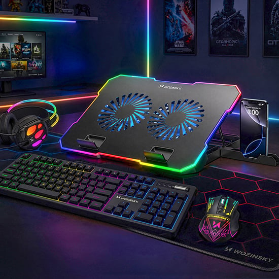 Wozinsky gaming-setup RGB-valaistuinen kannettavan tietokoneen jäähdytin, näppäimistö, hiiri, kuulokkeet ja hiirimatto pimeässä huoneessa